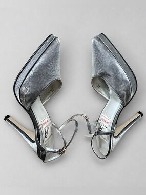 Vintage Anne Michelle Metallic Silver Pointed Toe Heels 5.5 Y2K